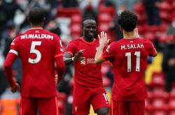 九游官网入口 -包含上海久事迎英超关键赛，今晚临场应变，悬念犹存，临场指挥获称赞的词条